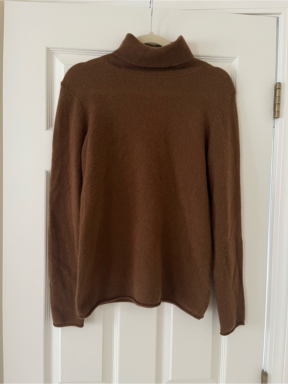 Magaschoni Women's 100% Cashmere Dark Cognac Brown Turtleneck Sweater Medium
